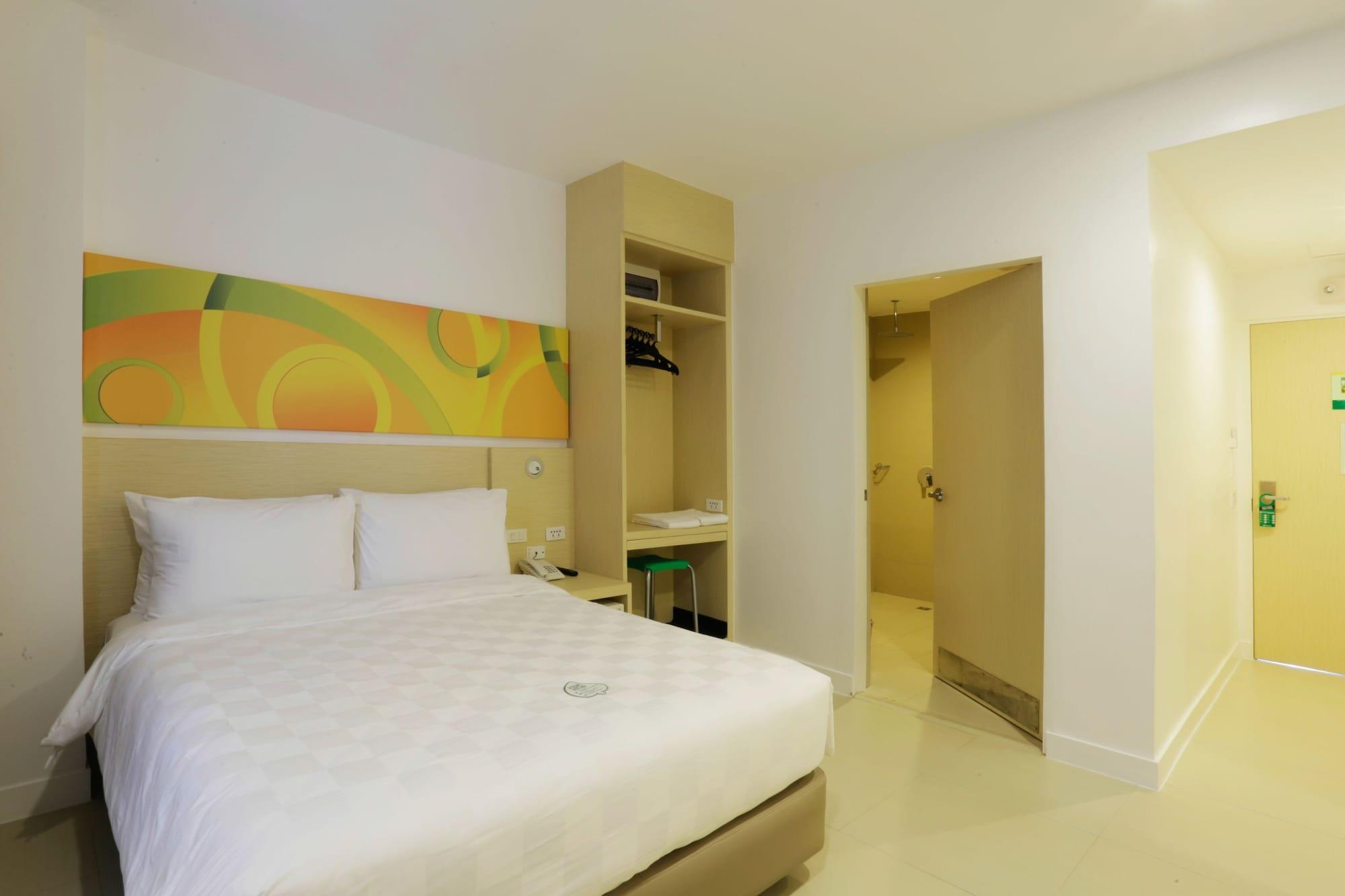 Go Hotels Timog Cidade Quezon Exterior foto