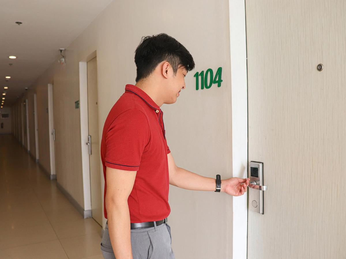 Go Hotels Timog Cidade Quezon Exterior foto