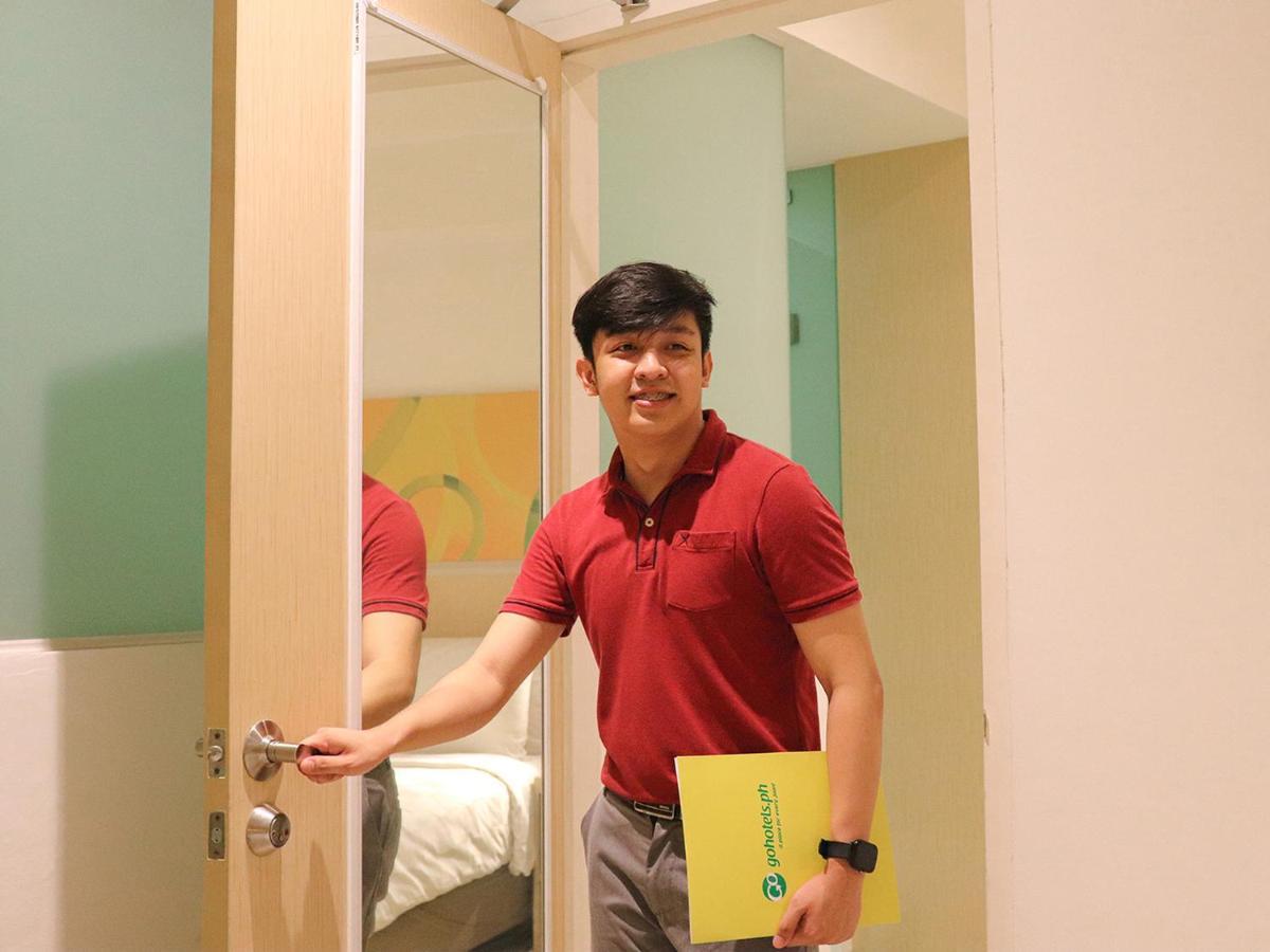 Go Hotels Timog Cidade Quezon Exterior foto