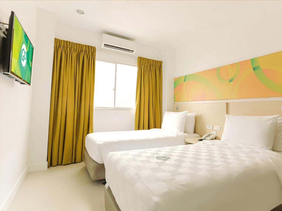 Go Hotels Timog Cidade Quezon Exterior foto