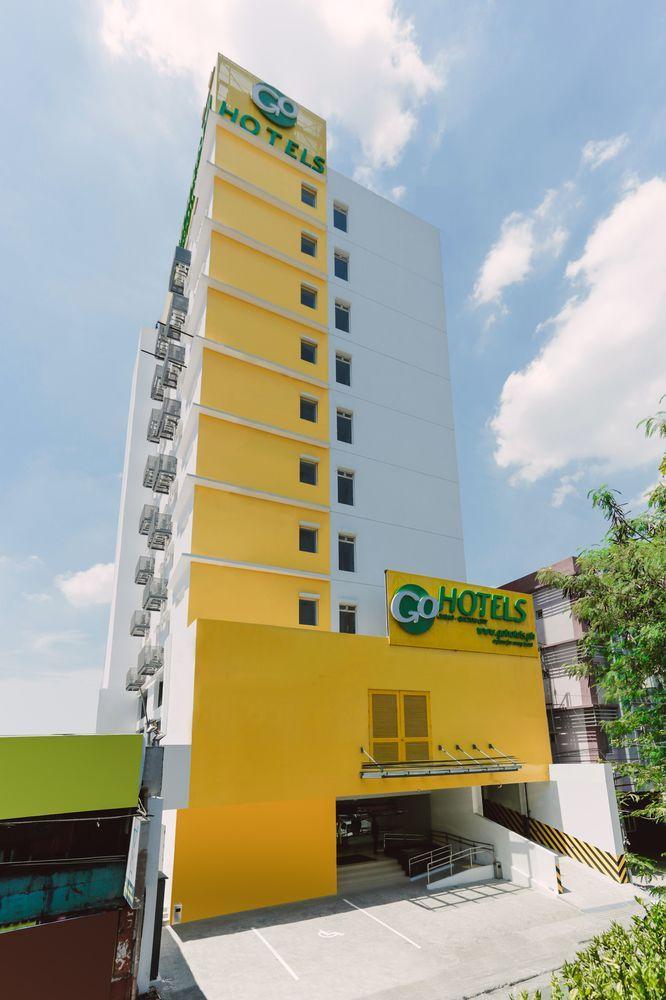 Go Hotels Timog Cidade Quezon Exterior foto